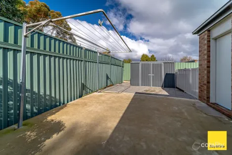 Property photo of 2/16 Leslie Street Eaglehawk VIC 3556