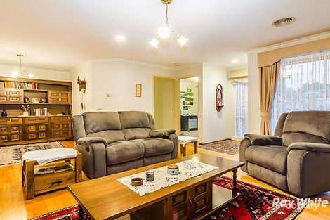 Property photo of 7 Comte Close Cranbourne West VIC 3977
