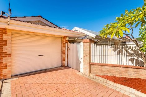 2/2 Crocker Rd, Innaloo, WA 6018