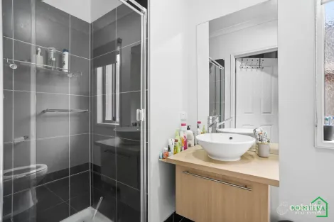 Property photo of 32 Silverwood Drive Greenvale VIC 3059