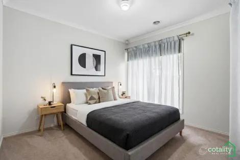 Property photo of 32 Silverwood Drive Greenvale VIC 3059