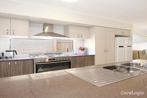 Property photo of 27 Lillypilly Drive Ripley QLD 4306