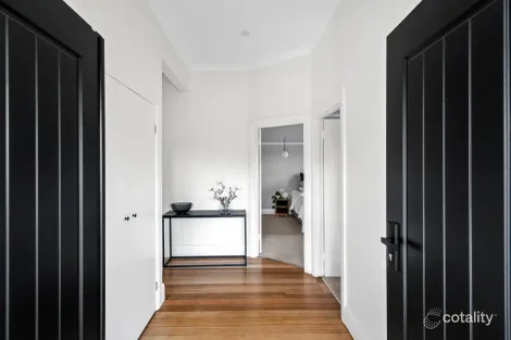 Property photo of 313 Douglas Parade Newport VIC 3015