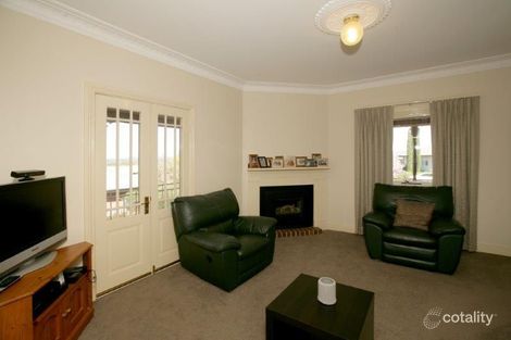 Property photo of 24 Stellway Close Kooringal NSW 2650