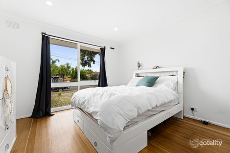 Property photo of 4 Glamorgan Avenue Werribee VIC 3030