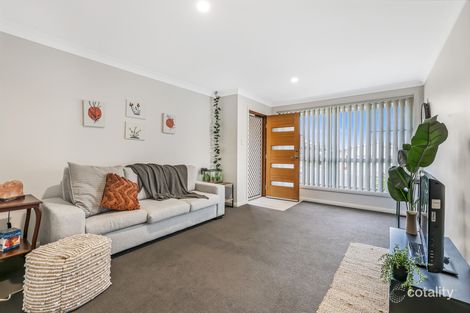 Property photo of 2/5 Scarborough Close North Tamworth NSW 2340