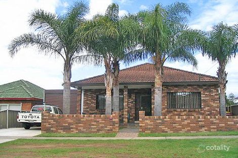 52 Old Kent Rd, Greenacre, NSW 2190