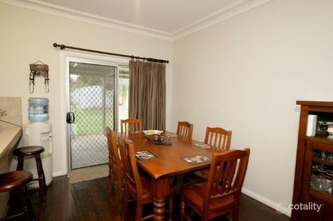 Property photo of 16 Cutler Avenue Kooringal NSW 2650