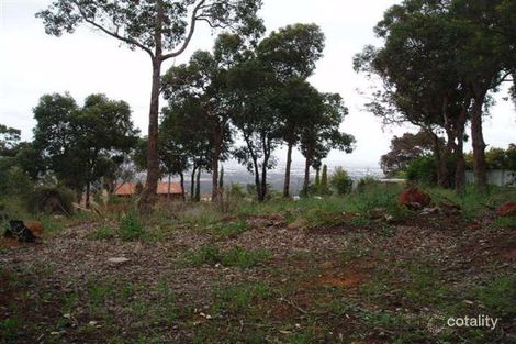 Property photo of 63 Basildon Road Lesmurdie WA 6076