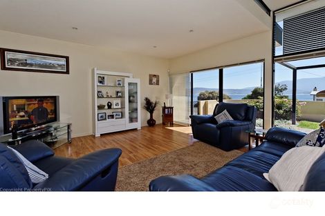 Property photo of 2/46-48 Howrah Road Howrah TAS 7018