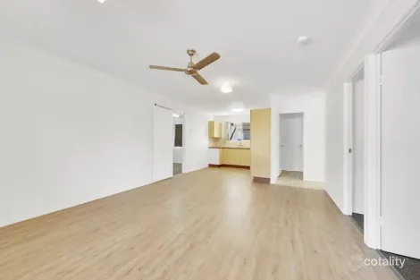 Property photo of 2/37 Chalmers Street Norman Gardens QLD 4701