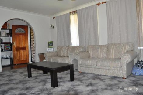 Property photo of 2 Lomas Close Kelso NSW 2795