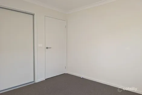 Property photo of 8 Paley Circuit Mount Duneed VIC 3217