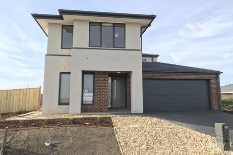 Property photo of 40 Butterscotch Esplanade Manor Lakes VIC 3024