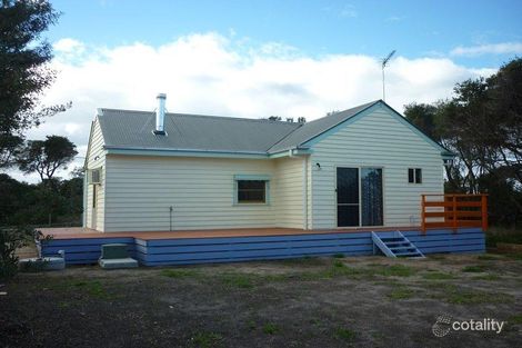 9 Rainbow Rd, Golden Beach, VIC 3851