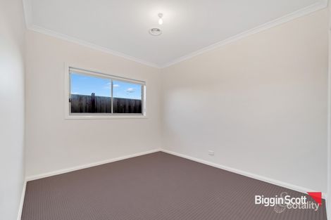 Property photo of 5 Hawkestone Street Melton South VIC 3338