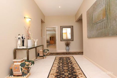 Property photo of 19 Myrtle Close Jerrabomberra NSW 2619