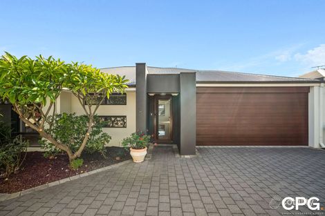 Property photo of 2/43 Boonooloo Road Kalamunda WA 6076