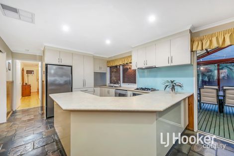 Property photo of 4 Sue Court Hampton Park VIC 3976