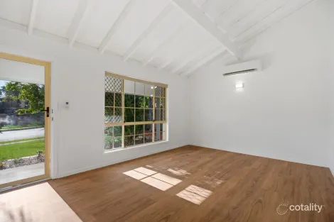 Property photo of 87 Glen Ross Road Sinnamon Park QLD 4073