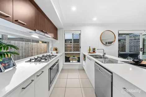 Property photo of 36 Bellerive Street Pallara QLD 4110