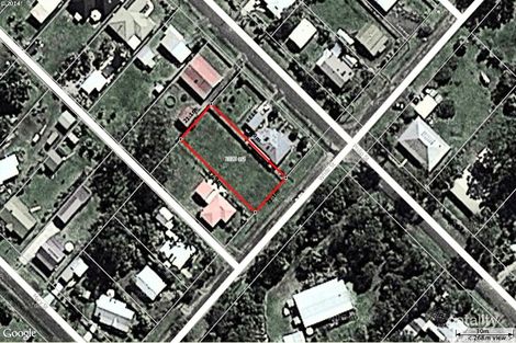 Property photo of 17 White Street Howard QLD 4659