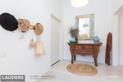 Property photo of 28 Suni Drive Old Bar NSW 2430