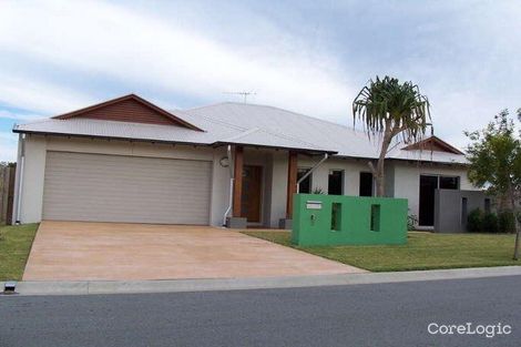 Property photo of 3 Corrimal Place Sandstone Point QLD 4511