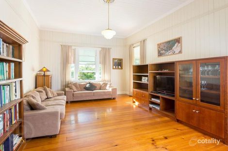 Property photo of 134 Englefield Road Oxley QLD 4075