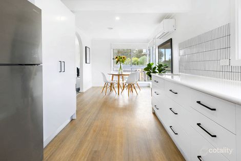 Property photo of 3/3 Johns Road Mornington VIC 3931