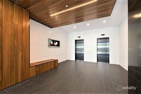 702/28 Wolseley St, Woolloongabba, QLD 4102