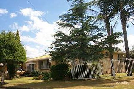 16 Nugent Cres, Wilsonton, QLD 4350