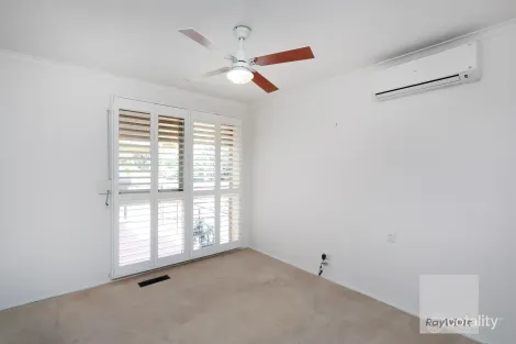 Property photo of 4 Copeland Road Westmeadows VIC 3049