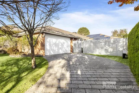 Property photo of 39 Balmain Drive Berwick VIC 3806