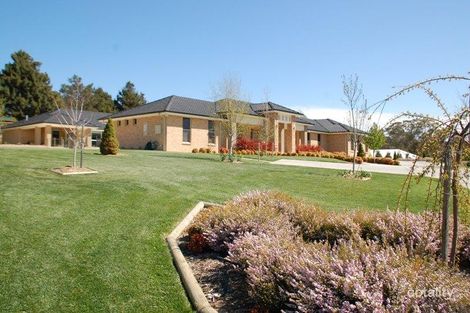 Property photo of 15 Robindale Court Robin Hill NSW 2795