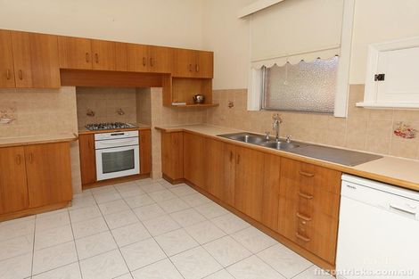 Property photo of 100 Crampton Street Wagga Wagga NSW 2650