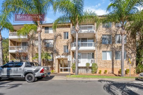 Property photo of 28/8 Mead Drive Chipping Norton NSW 2170