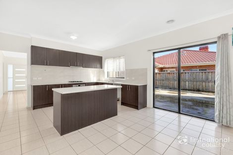 Property photo of 40 Mantello Drive Werribee VIC 3030