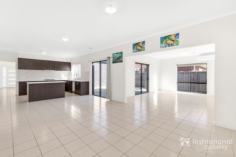 Property photo of 40 Mantello Drive Werribee VIC 3030