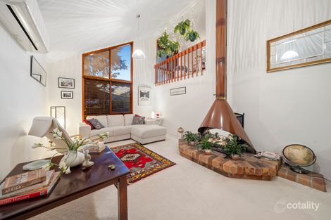 Property photo of 5 Vale Place Wanniassa ACT 2903