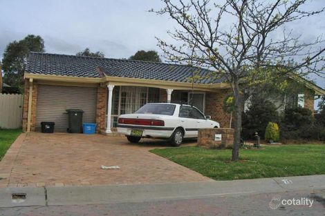 Property photo of 20 Fernleaf Court Wattle Grove NSW 2173
