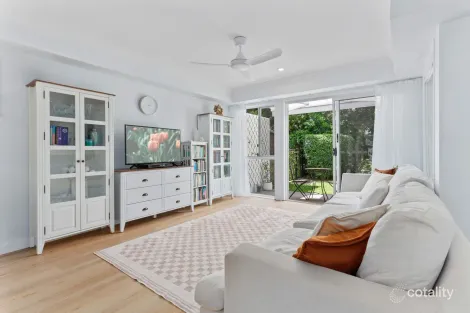 21/1 Bronberg Ct, Southport, QLD 4215