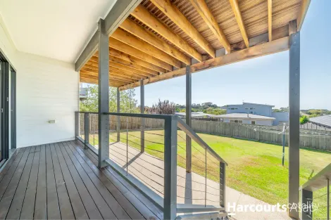 Property photo of 18 Echidna Grove Cowes VIC 3922