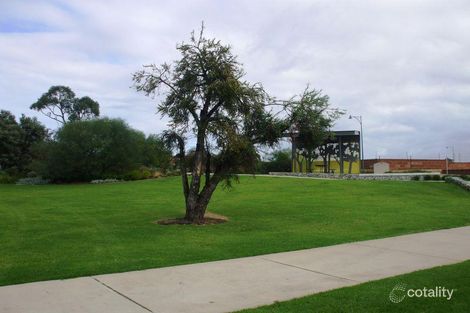 28 Wirra Cnr, Wandi, WA 6167