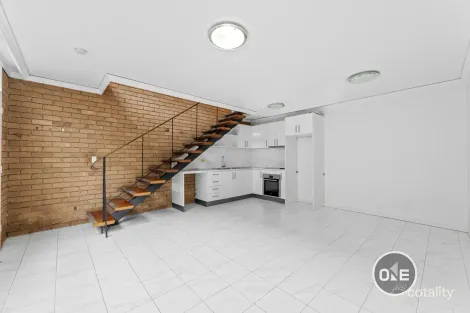 Property photo of 2/12 Oxford Street Box Hill VIC 3128