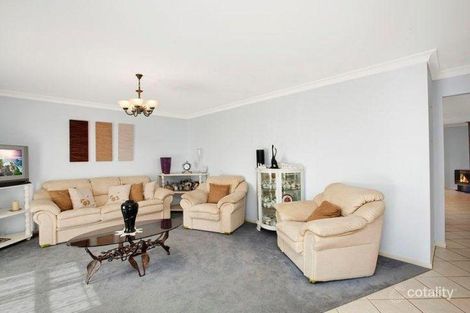 Property photo of 2 Sunhill Crescent Erina NSW 2250