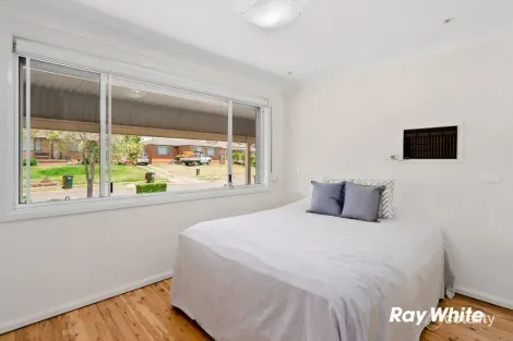 Property photo of 12 Nathan Crescent Dean Park NSW 2761