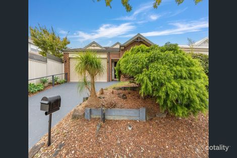 Property photo of 6 Macquarie Circuit Pakenham VIC 3810