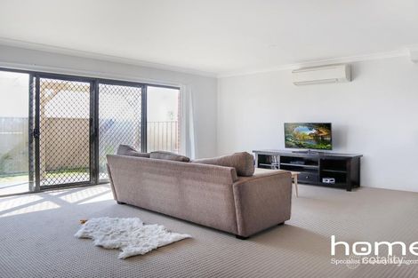Property photo of 90 Nigella Circuit Hamlyn Terrace NSW 2259