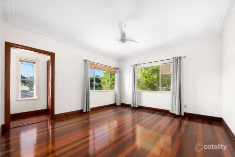15 Greens Rd, Coorparoo, QLD 4151